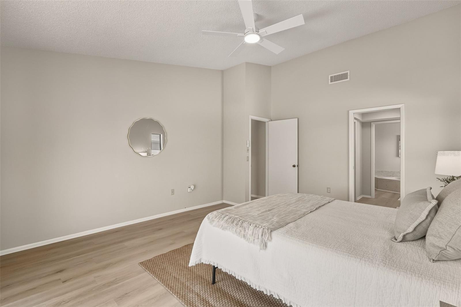 Image 31 of 81 For 3308 Meadow Run Circle