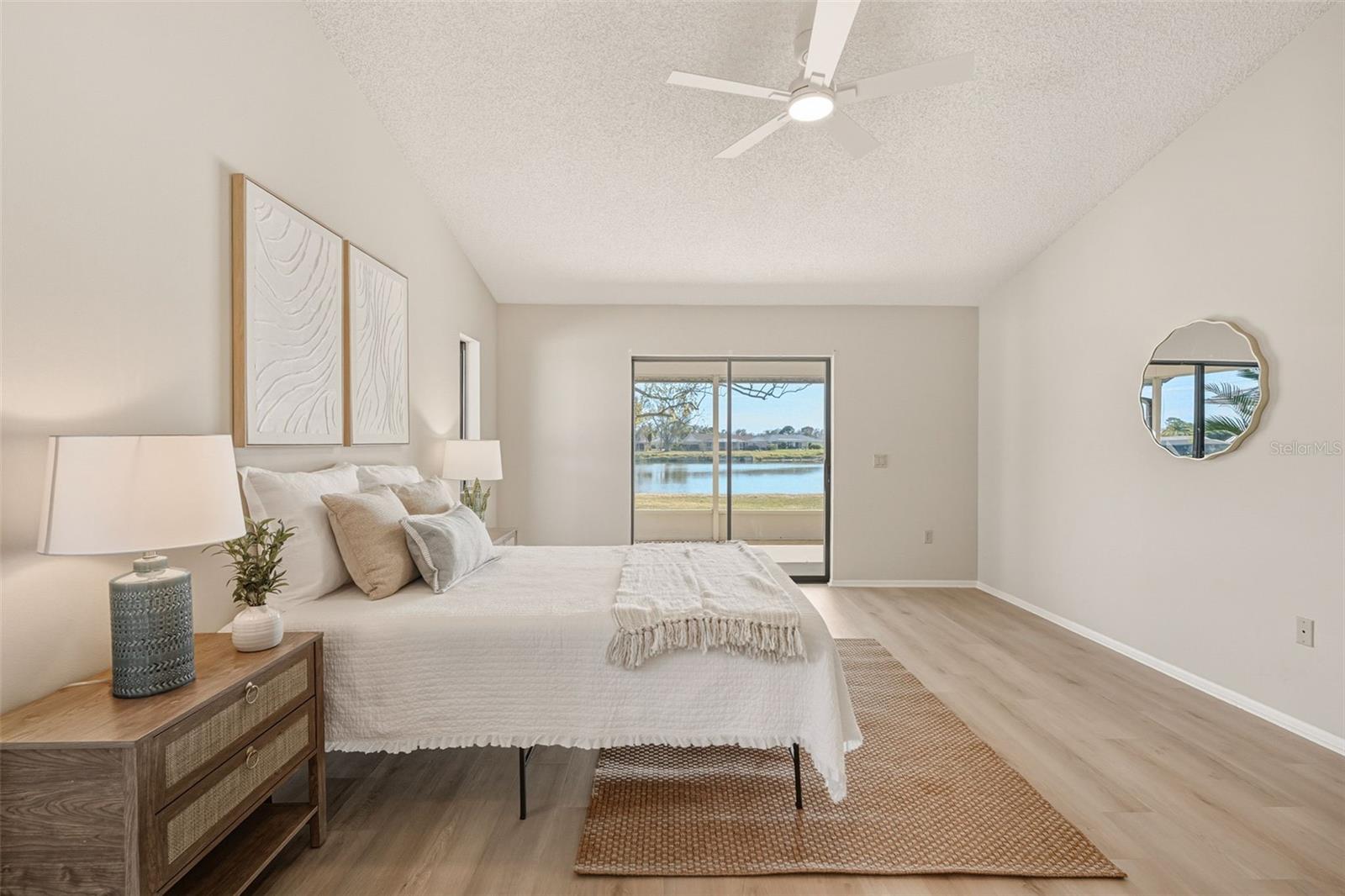 Image 32 of 81 For 3308 Meadow Run Circle