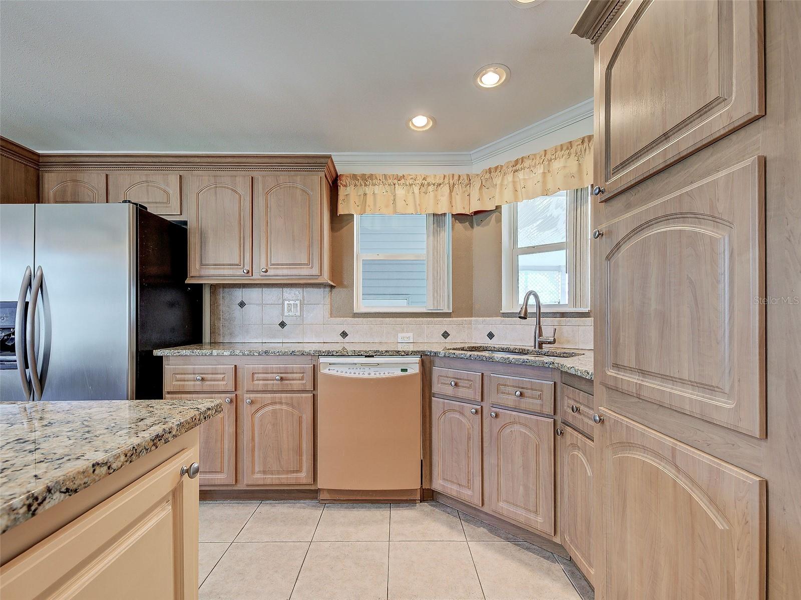 Image 17 of 61 For 10 Buena Vista Avenue