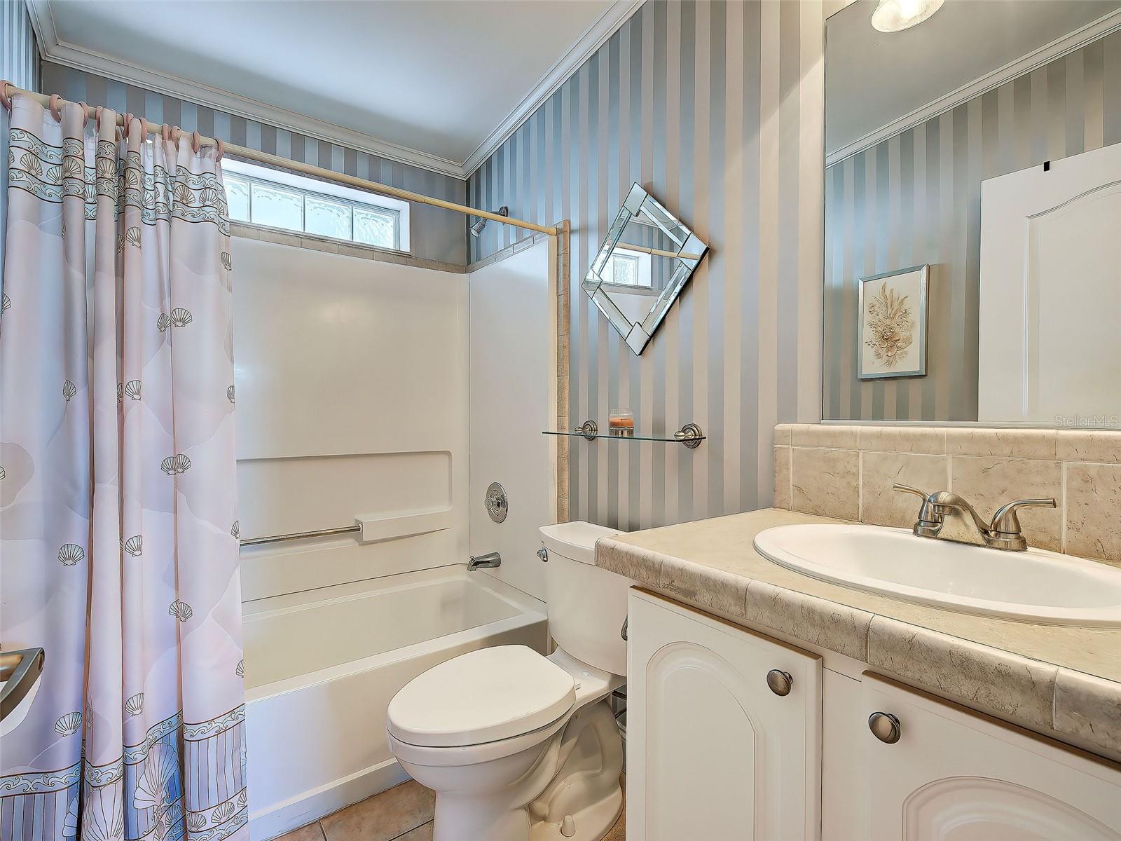 Image 36 of 61 For 10 Buena Vista Avenue