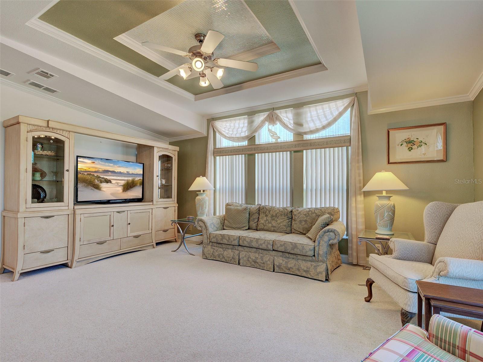 Image 7 of 61 For 10 Buena Vista Avenue