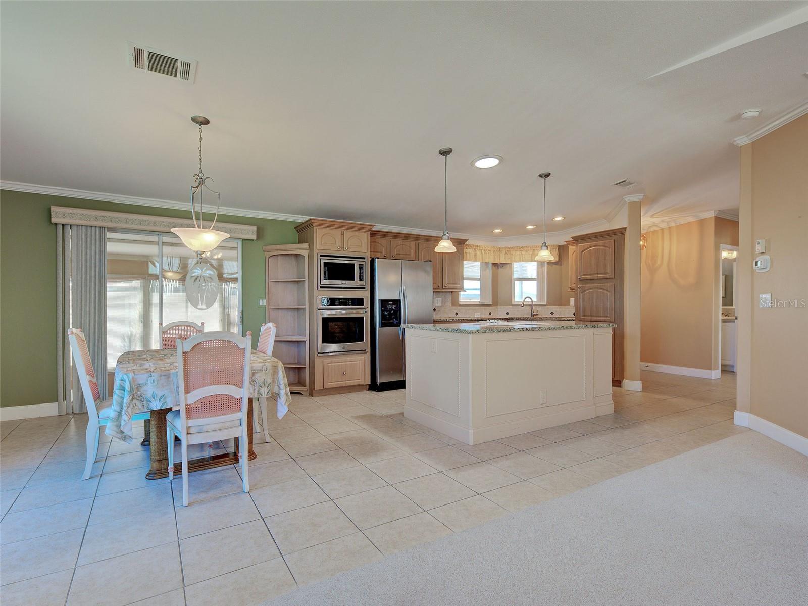 Image 8 of 61 For 10 Buena Vista Avenue