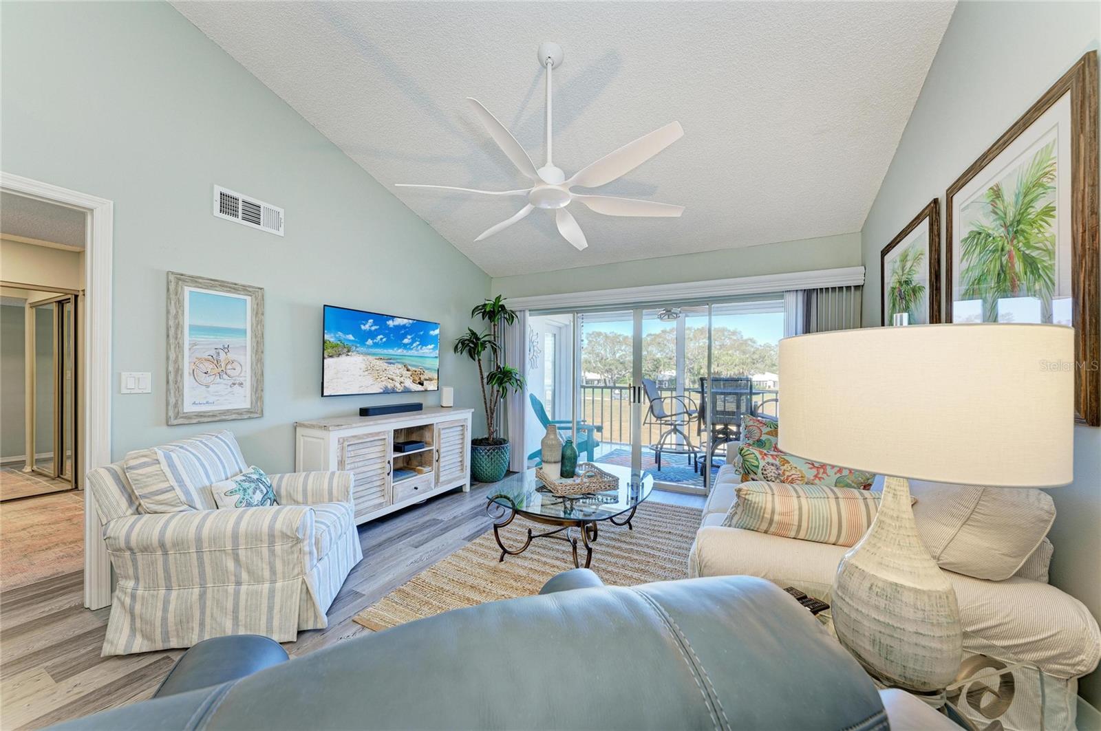 Image 24 of 78 For 431 Cerromar Lane 446