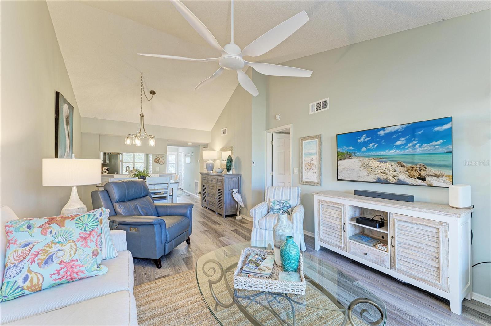 Image 27 of 78 For 431 Cerromar Lane 446