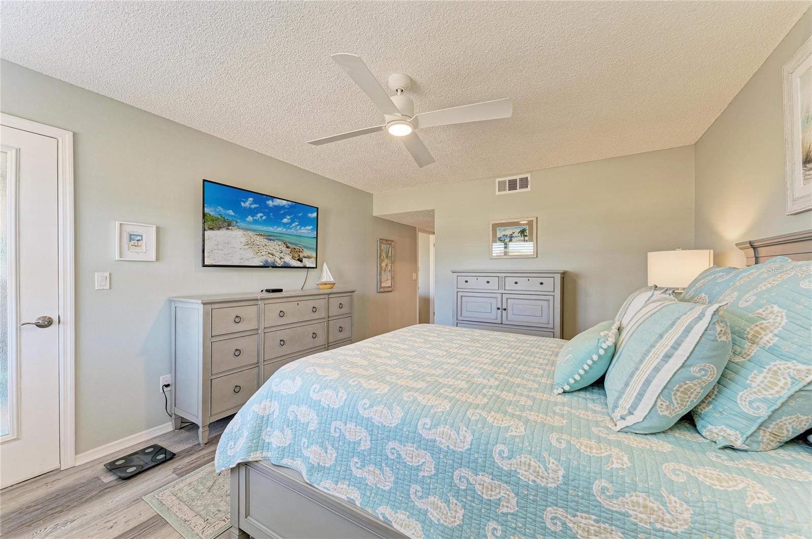 Image 34 of 78 For 431 Cerromar Lane 446