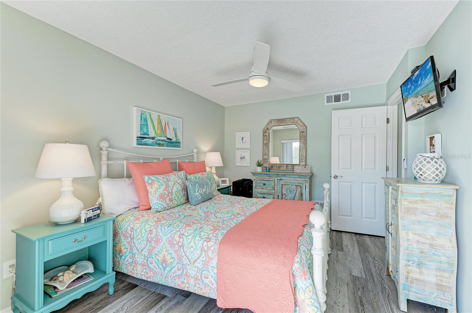 Image 43 of 78 For 431 Cerromar Lane 446