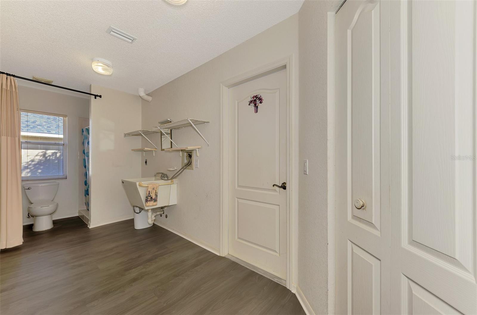 Image 44 of 74 For 5864 Tyler Road