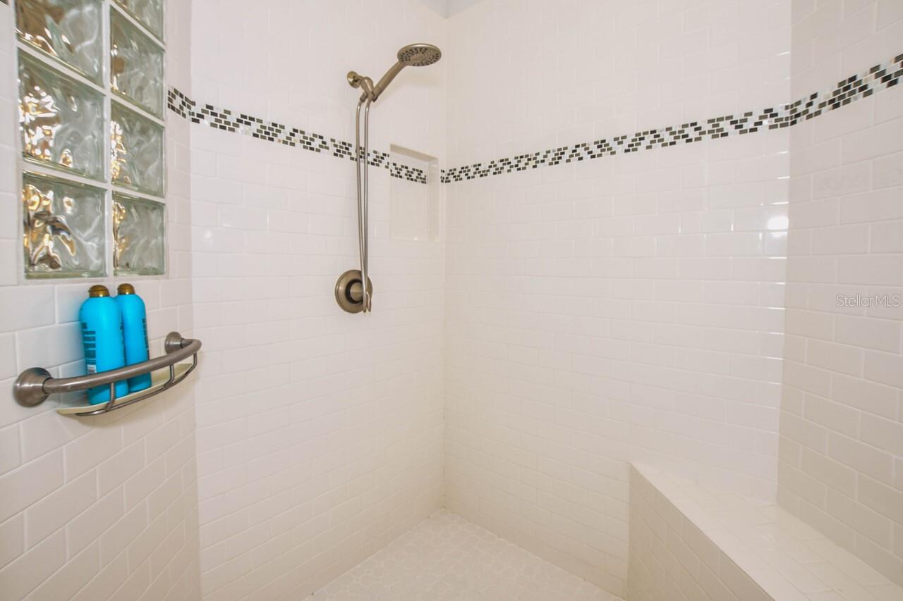 Image 23 of 73 For 1580 Lancashire Drive