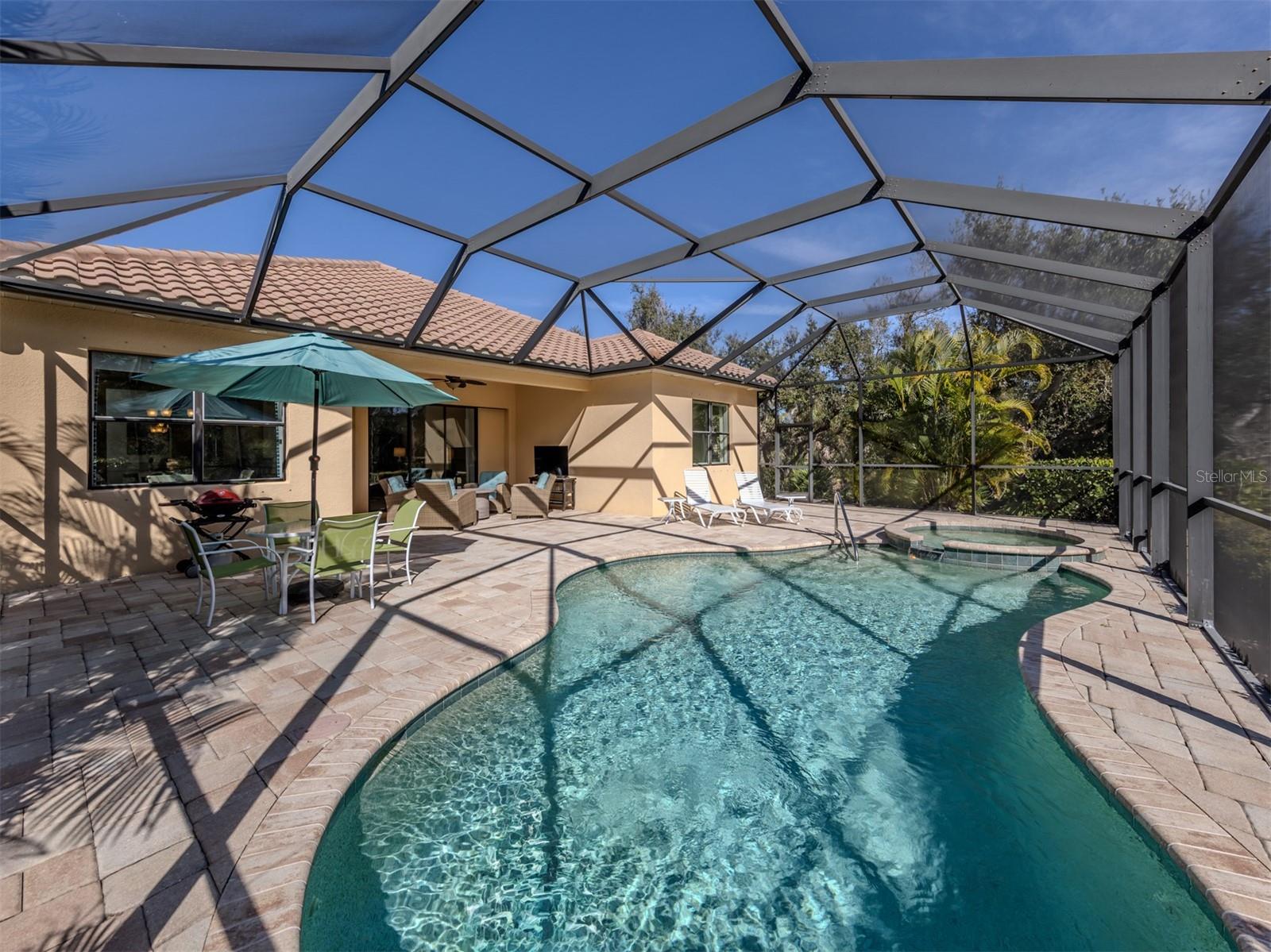 Image 29 of 55 For 10907 Trophy Drive