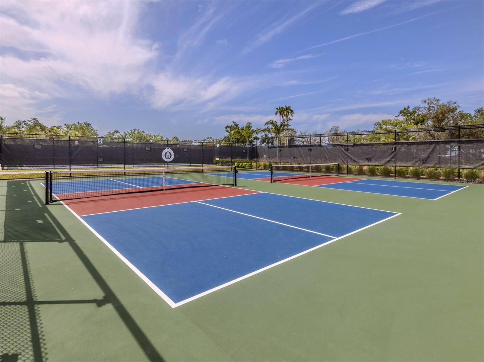 Image 42 of 55 For 10907 Trophy Drive