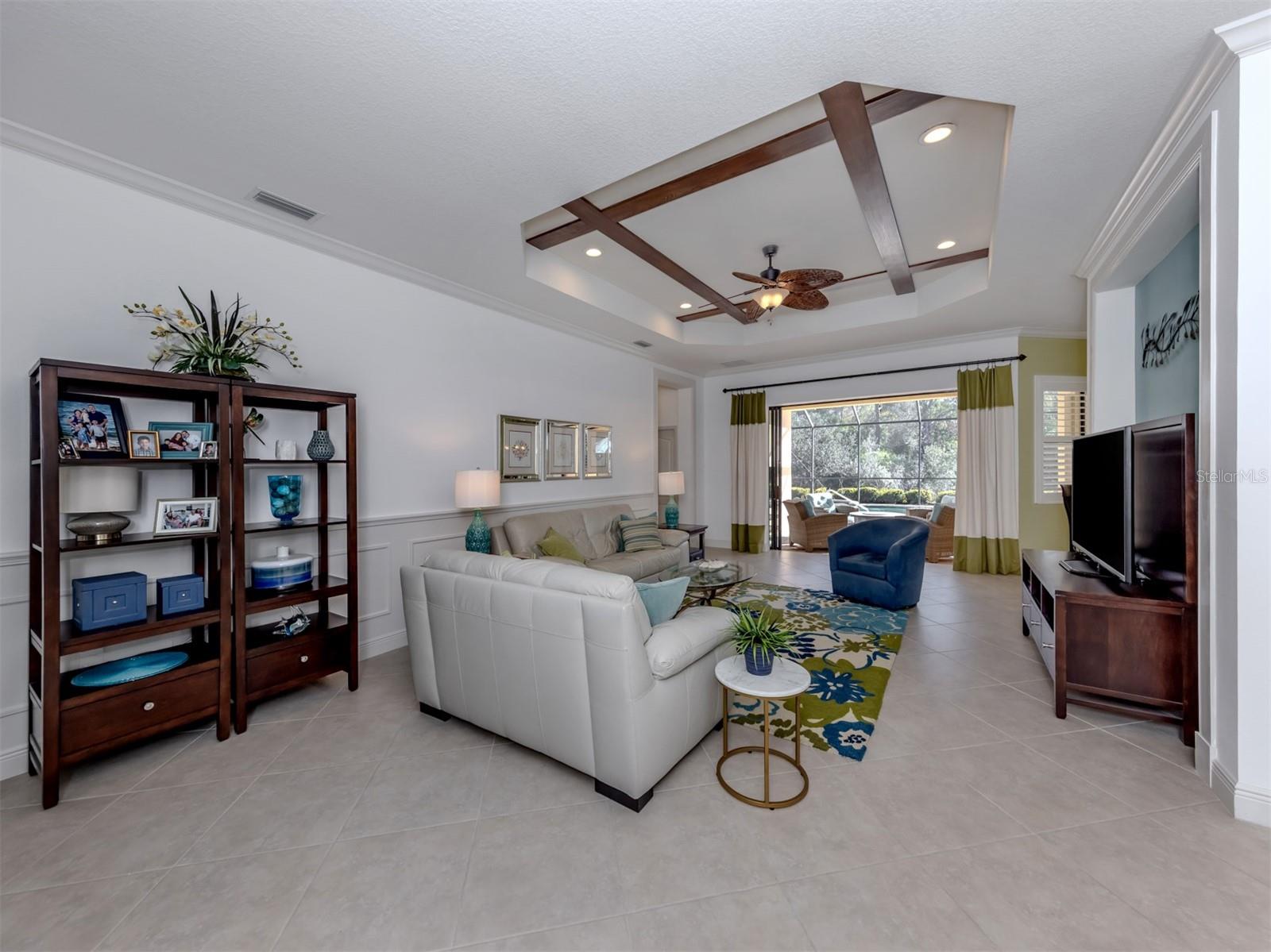 Image 5 of 55 For 10907 Trophy Drive