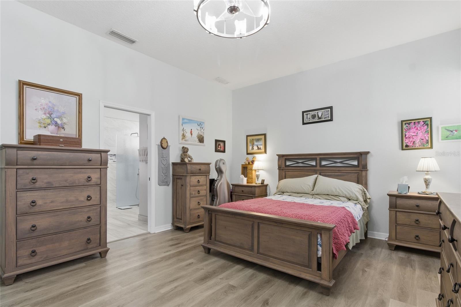 Image 12 of 53 For 757 Pond Lily Way