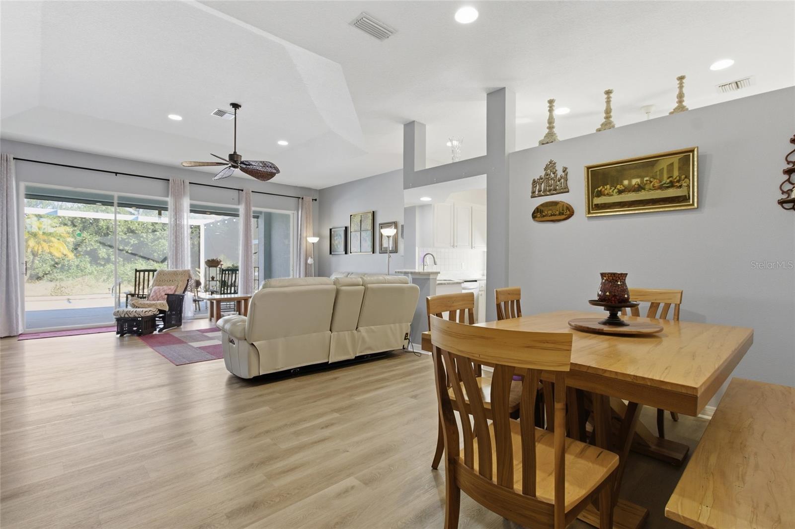 Image 3 of 53 For 757 Pond Lily Way