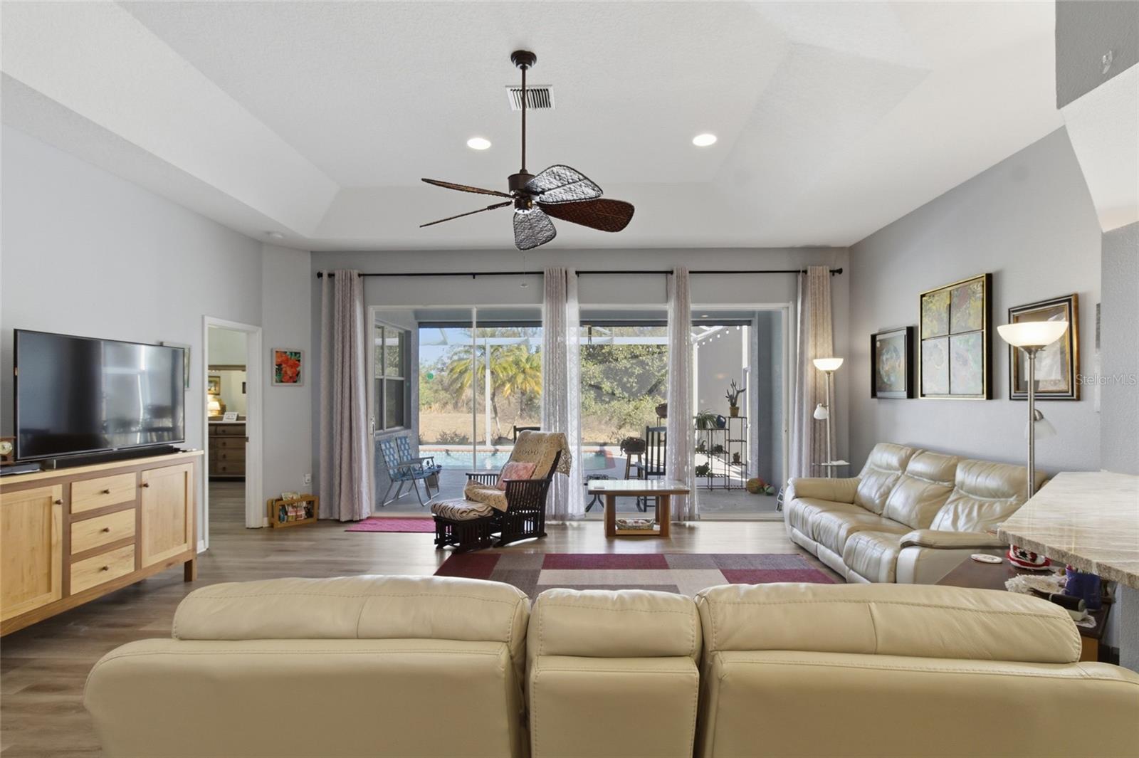 Image 5 of 53 For 757 Pond Lily Way