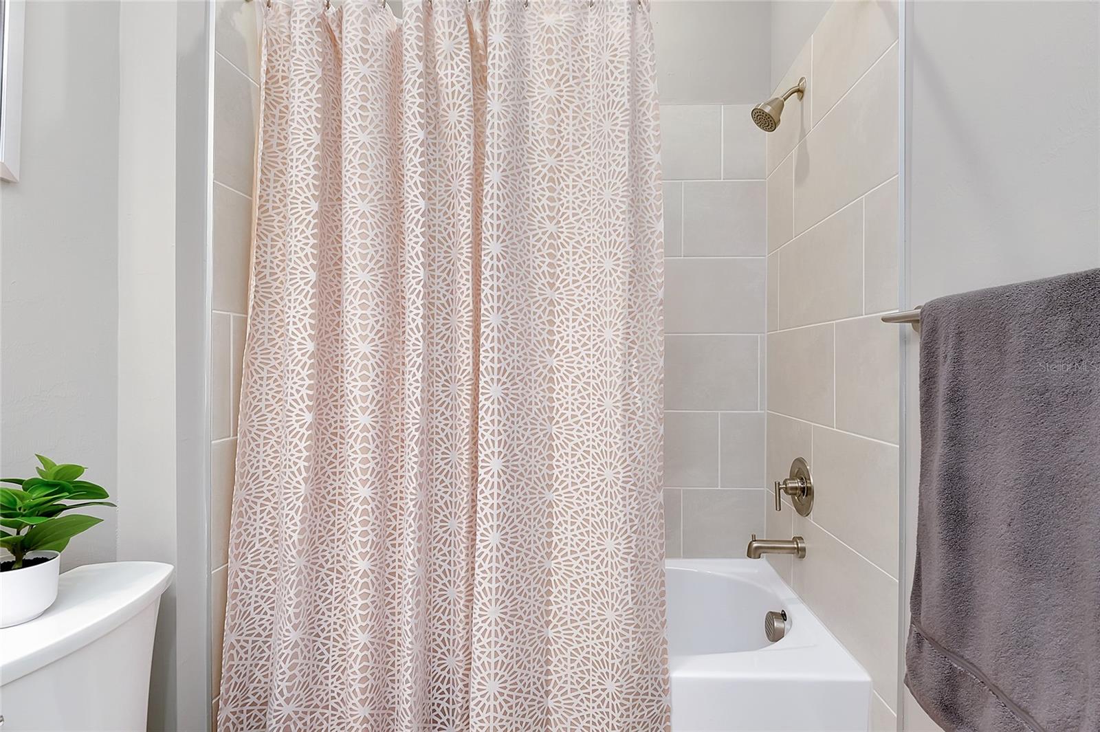 Image 45 of 81 For 10125 Beachwalk Drive