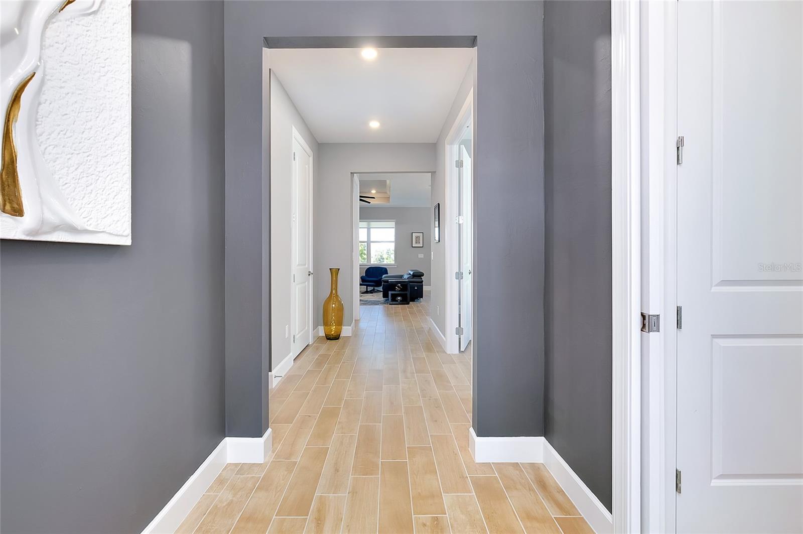 Image 5 of 81 For 10125 Beachwalk Drive