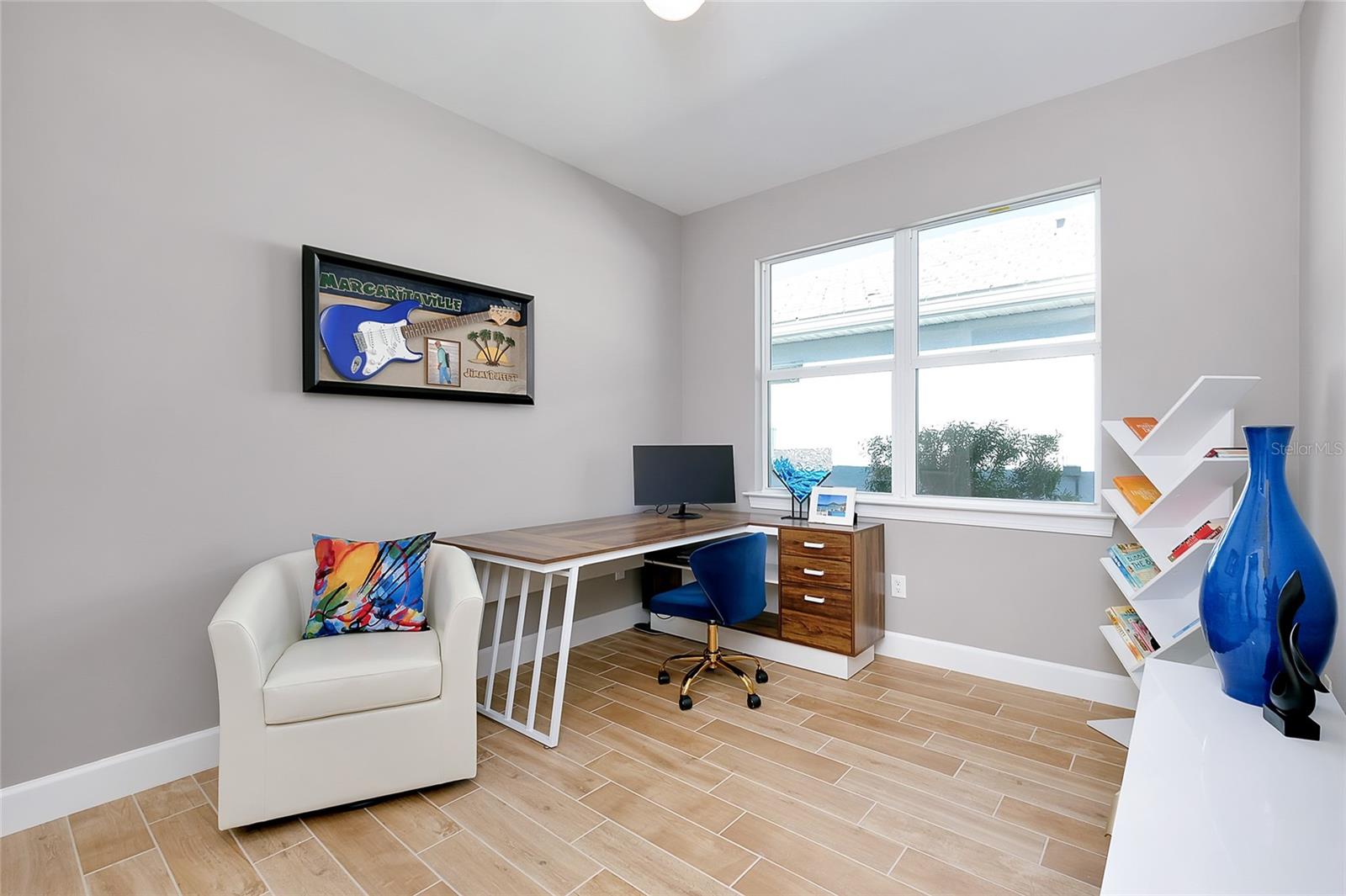 Image 9 of 81 For 10125 Beachwalk Drive