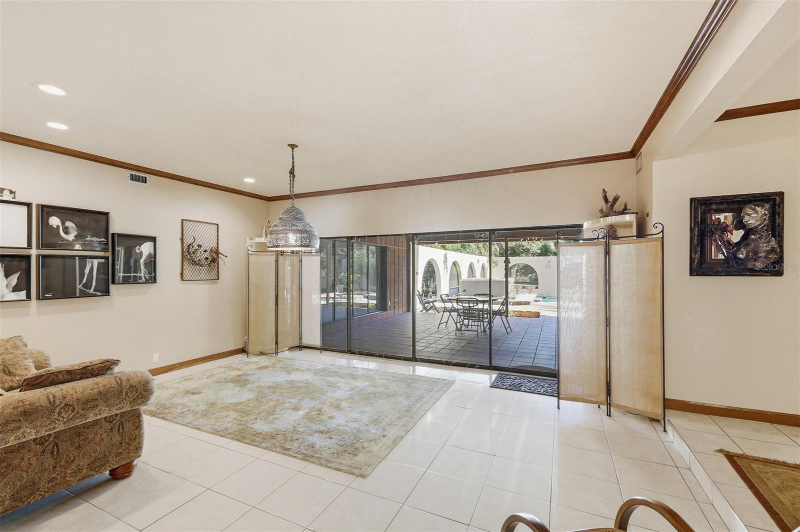 Image 12 of 80 For 1066 Conover Street