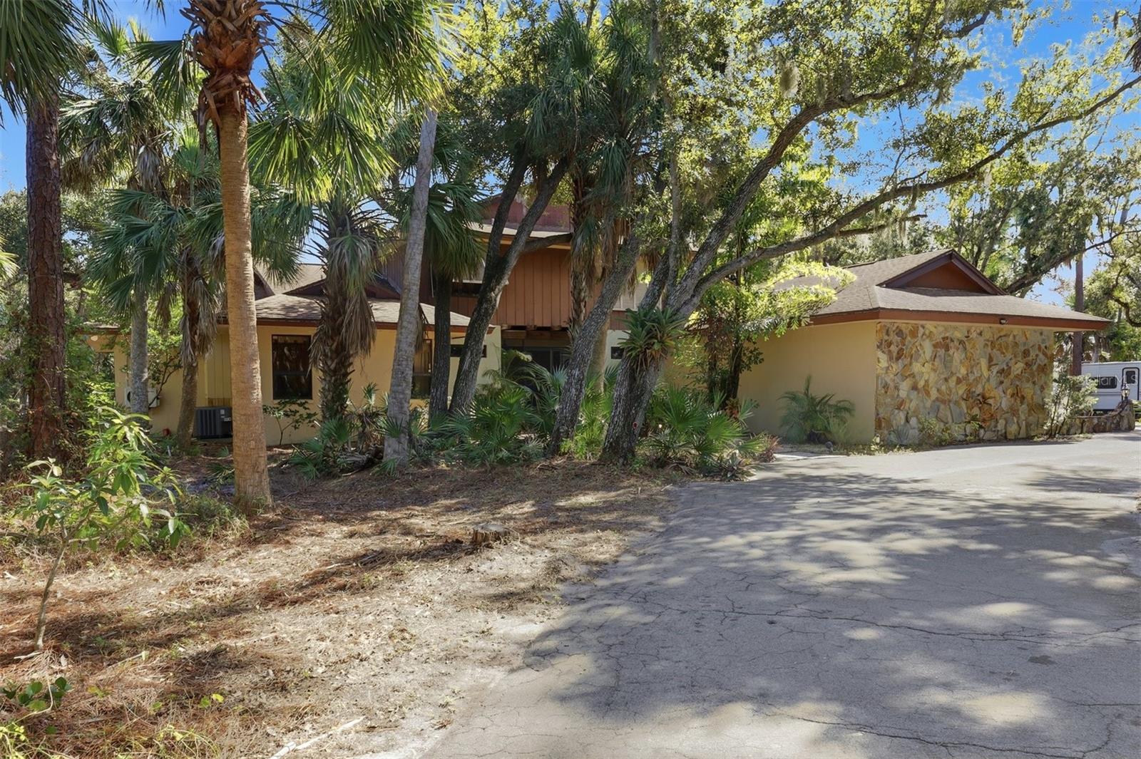 Image 7 of 80 For 1066 Conover Street