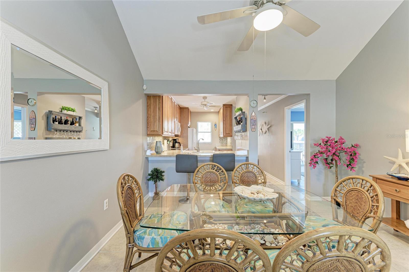 Image 15 of 93 For 446 Cerromar Road 293