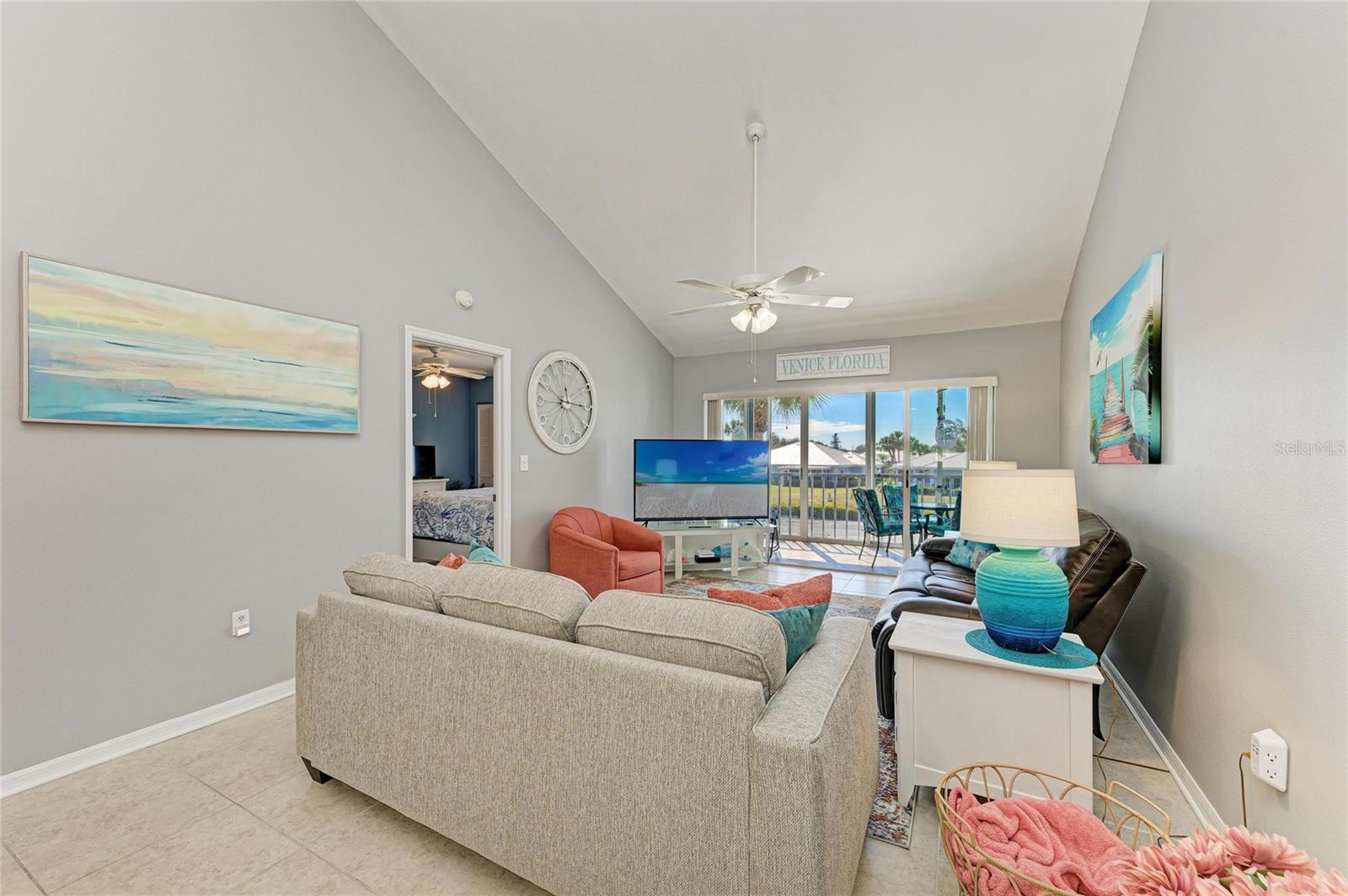 Image 23 of 93 For 446 Cerromar Road 293