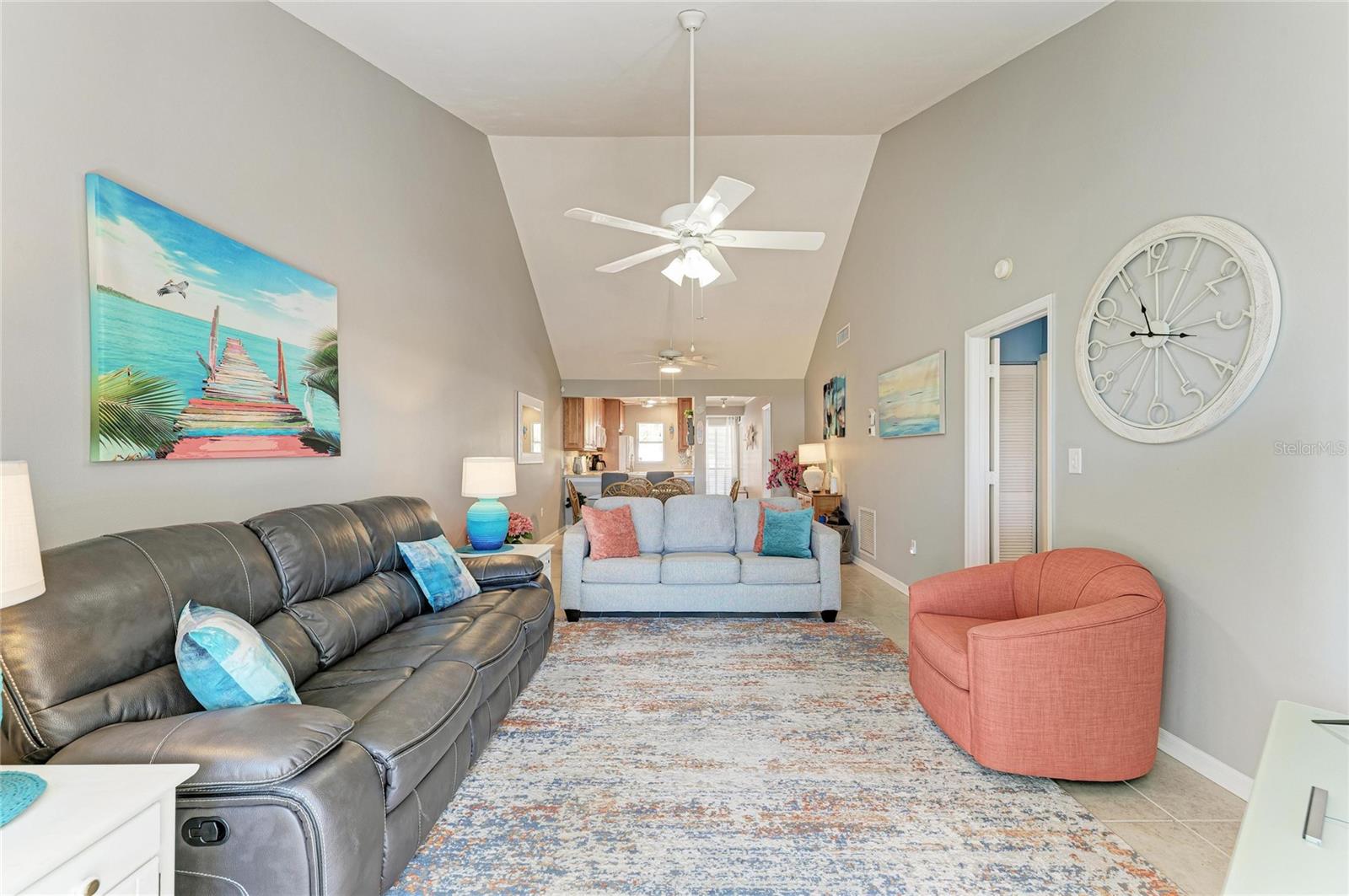 Image 26 of 93 For 446 Cerromar Road 293