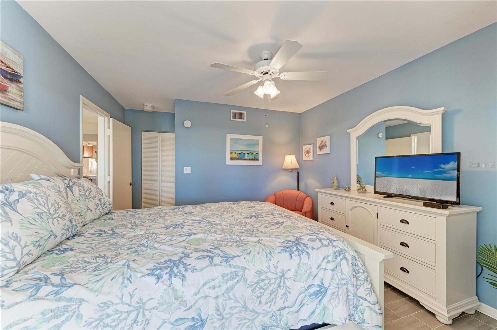 Image 37 of 93 For 446 Cerromar Road 293