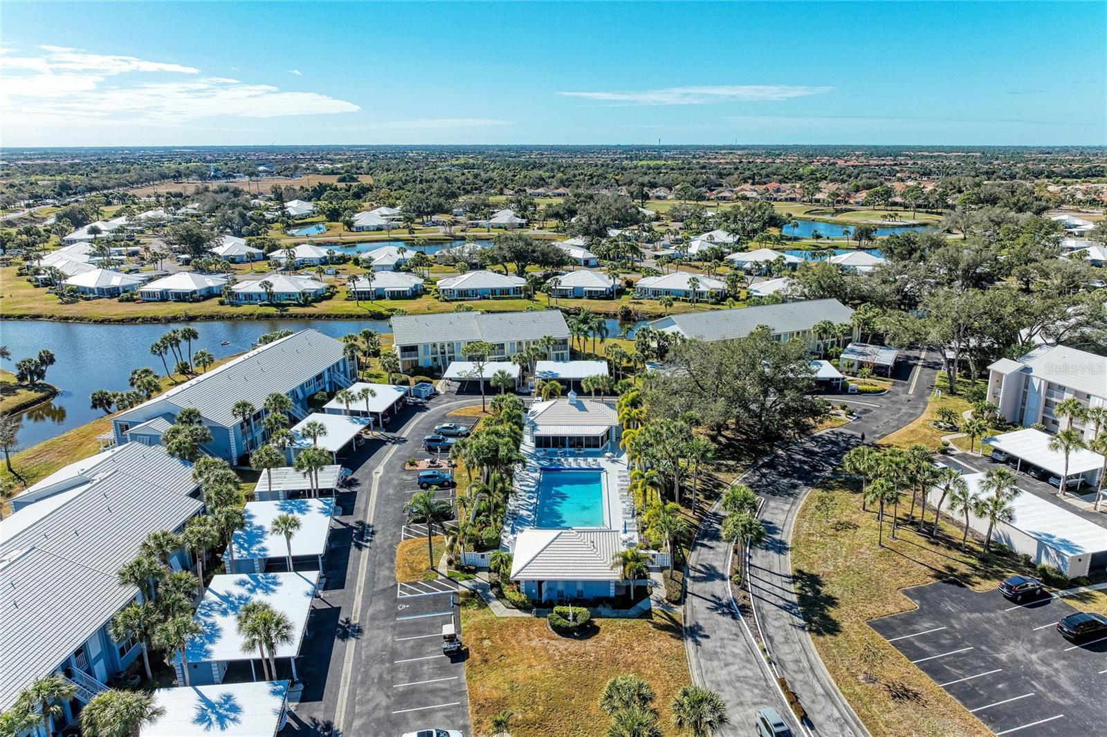 Image 58 of 93 For 446 Cerromar Road 293