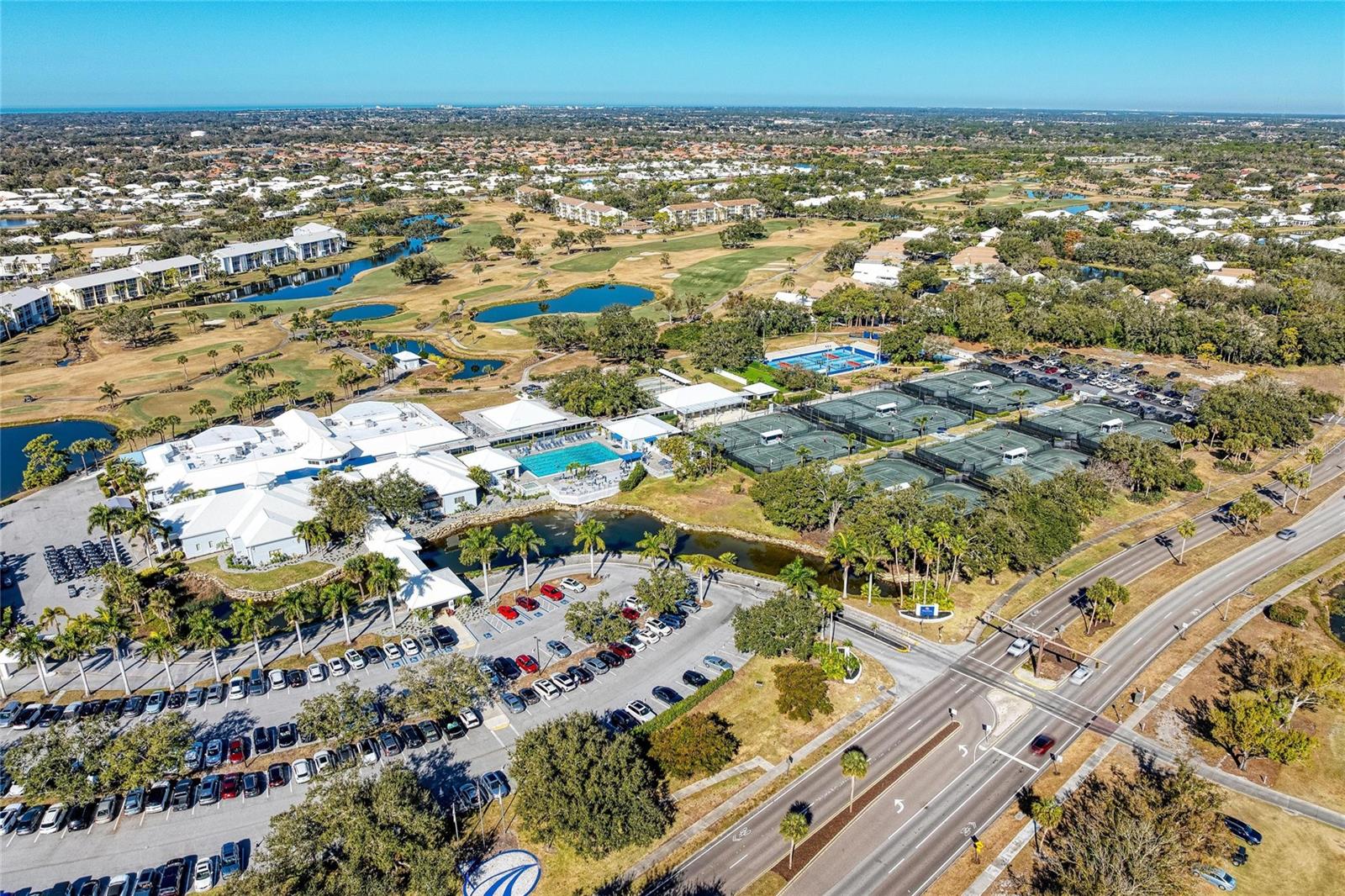 Image 60 of 93 For 446 Cerromar Road 293