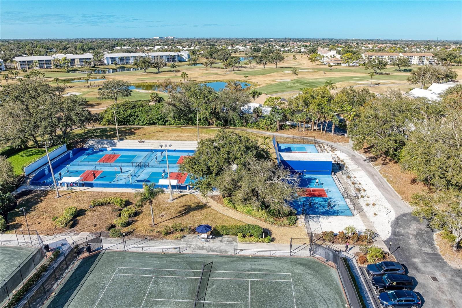 Image 65 of 93 For 446 Cerromar Road 293