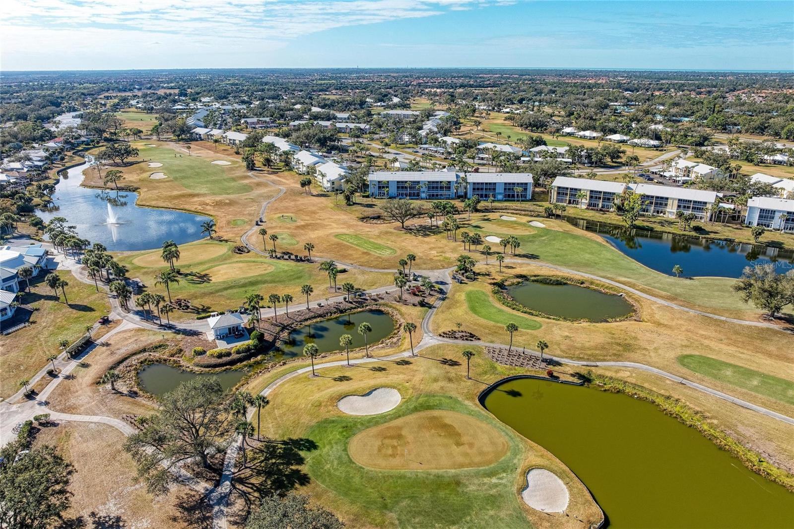 Image 66 of 93 For 446 Cerromar Road 293