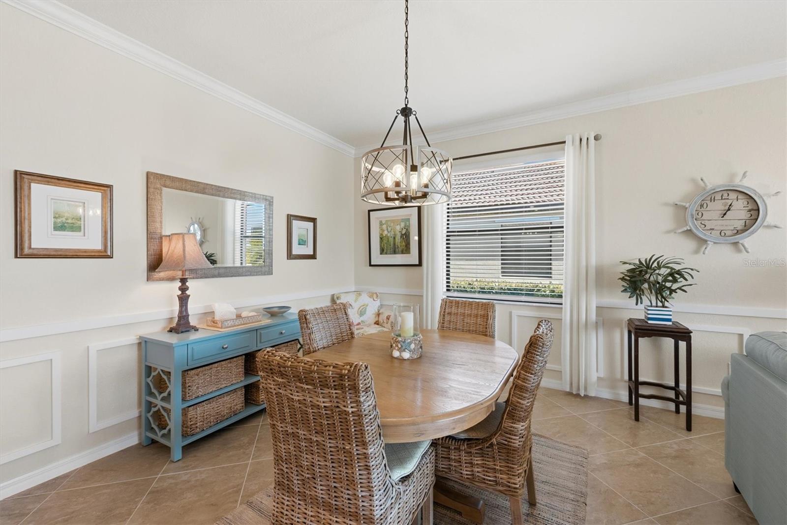 Image 15 of 71 For 10475 Medjool Drive