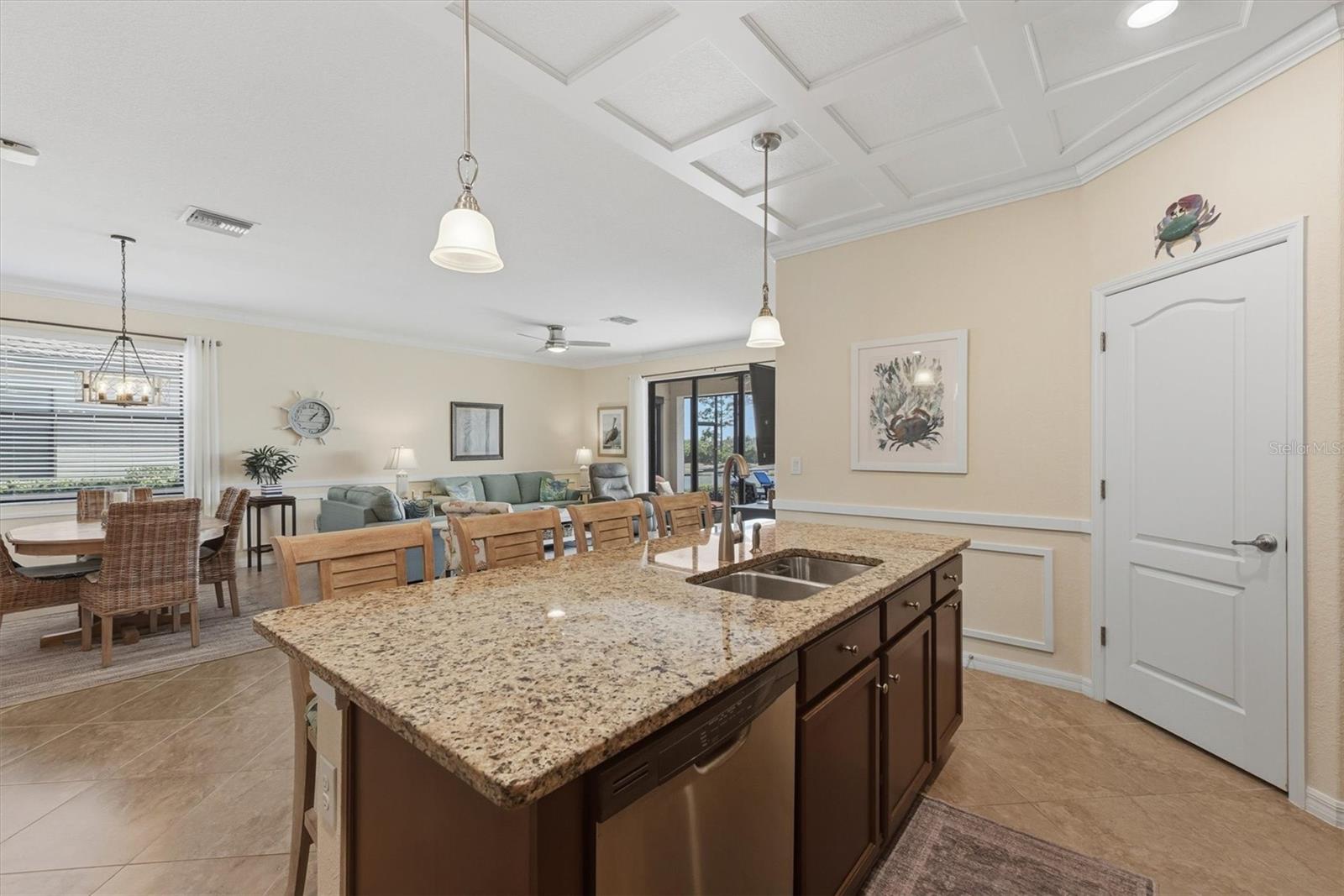 Image 19 of 71 For 10475 Medjool Drive