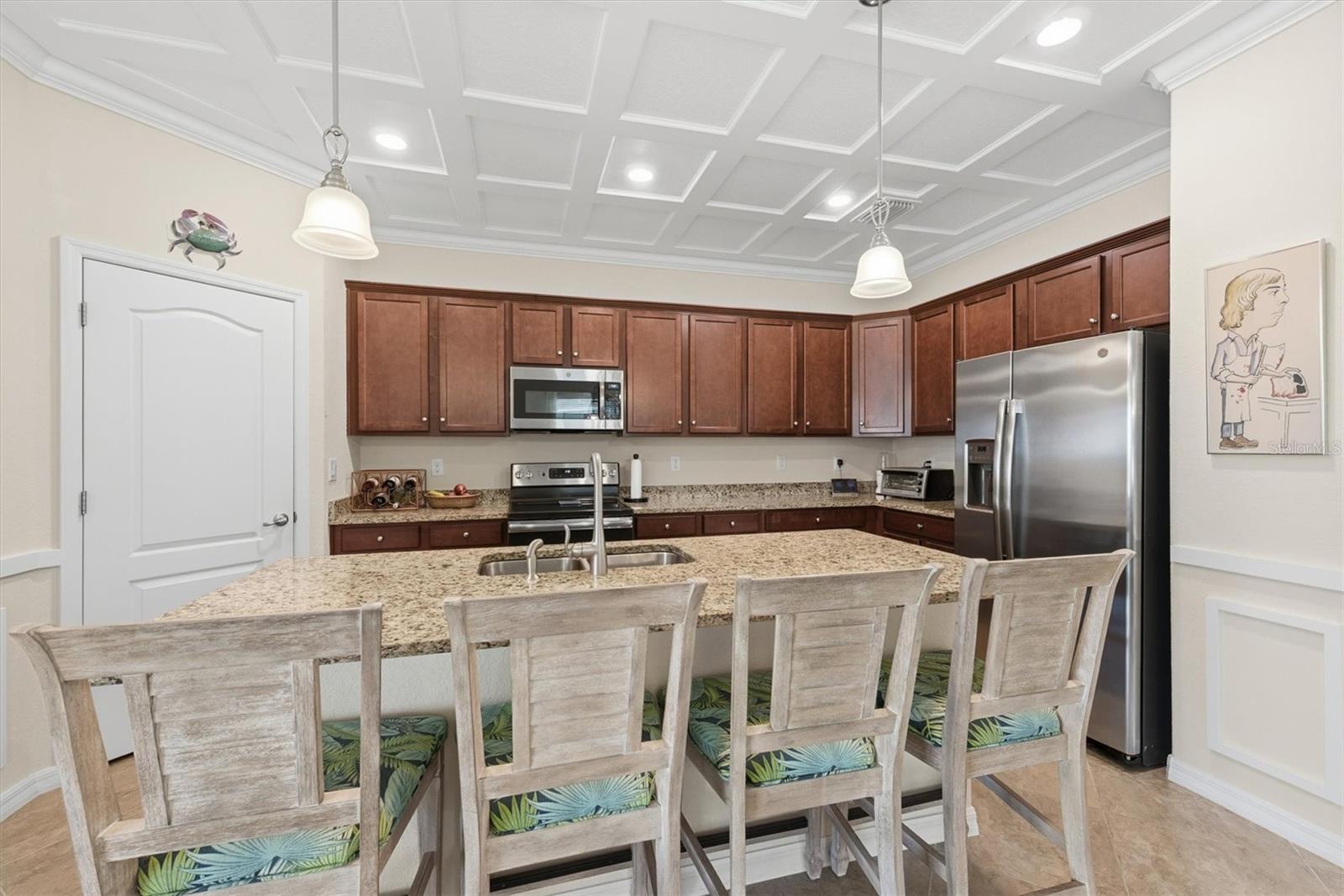 Image 22 of 71 For 10475 Medjool Drive