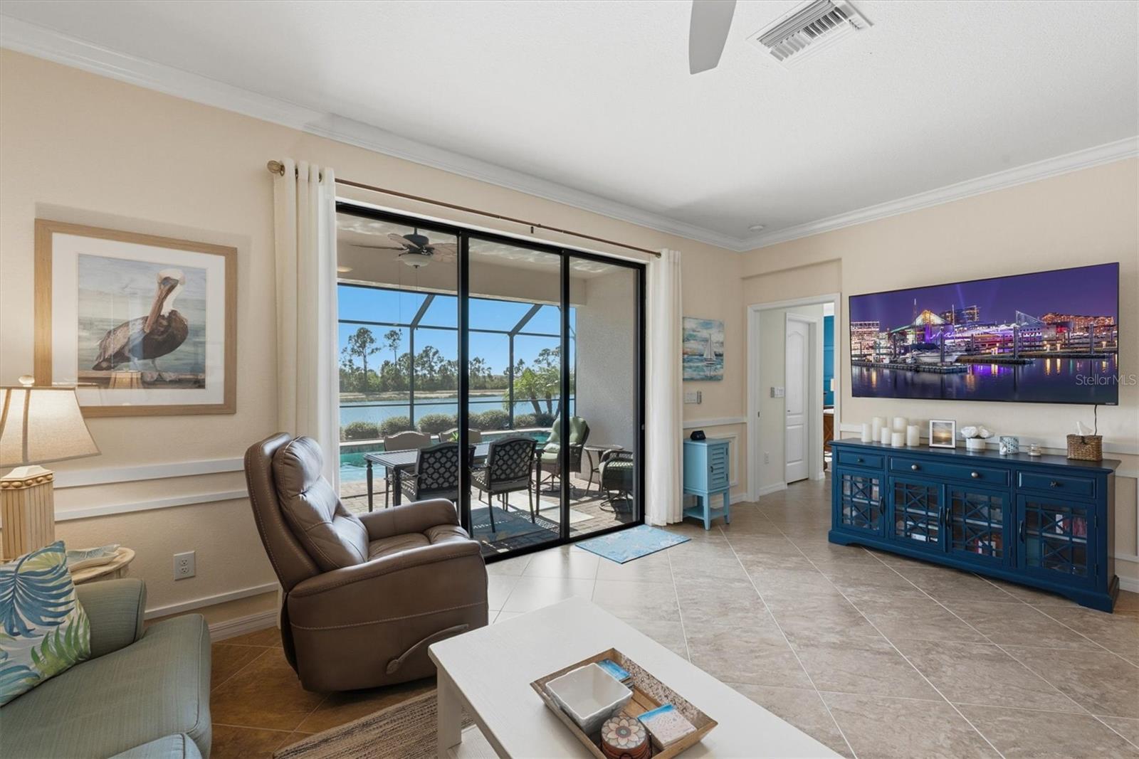 Image 26 of 71 For 10475 Medjool Drive