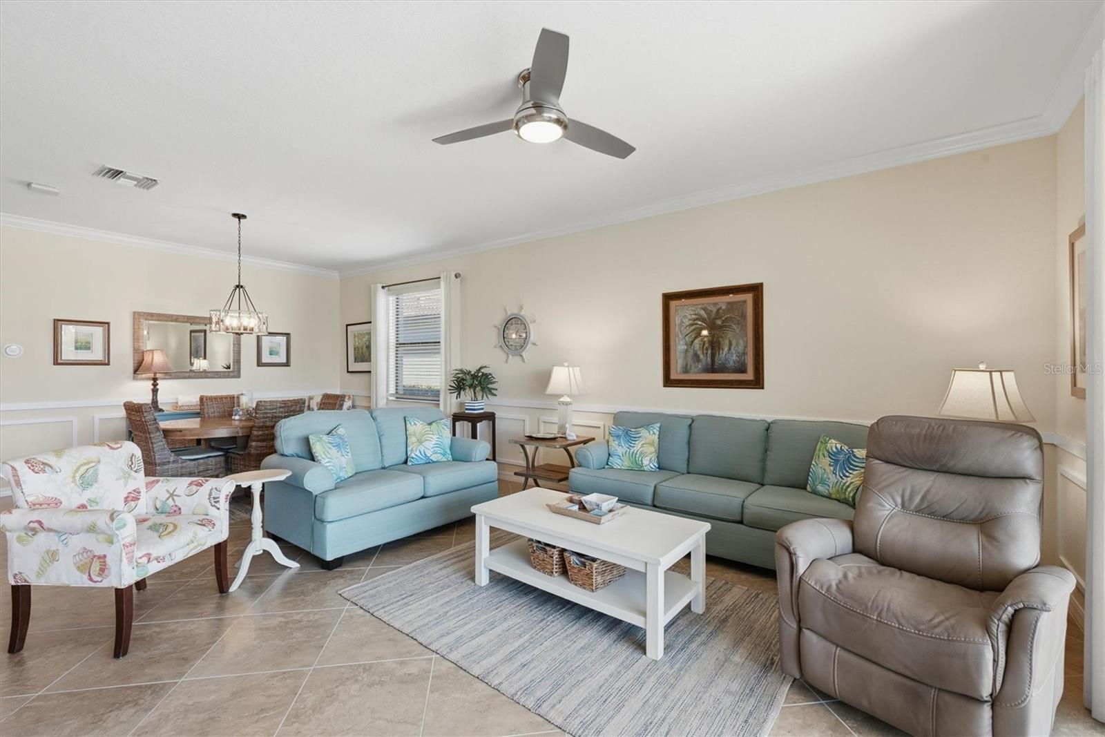 Image 28 of 71 For 10475 Medjool Drive