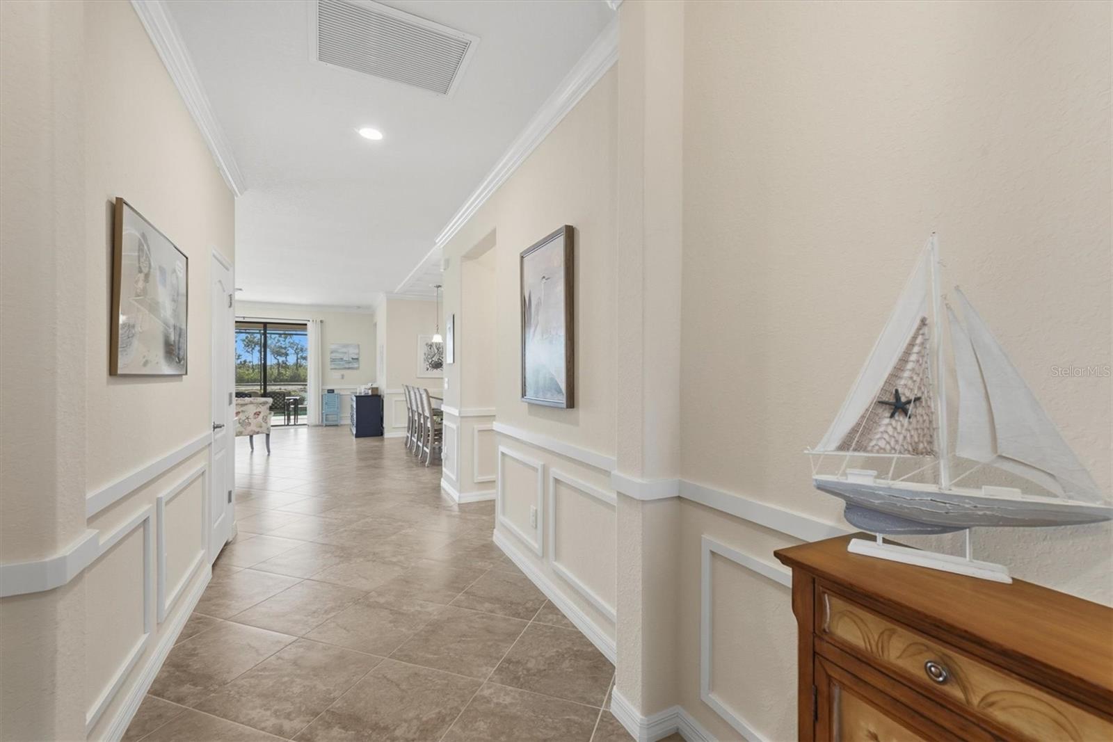 Image 31 of 71 For 10475 Medjool Drive