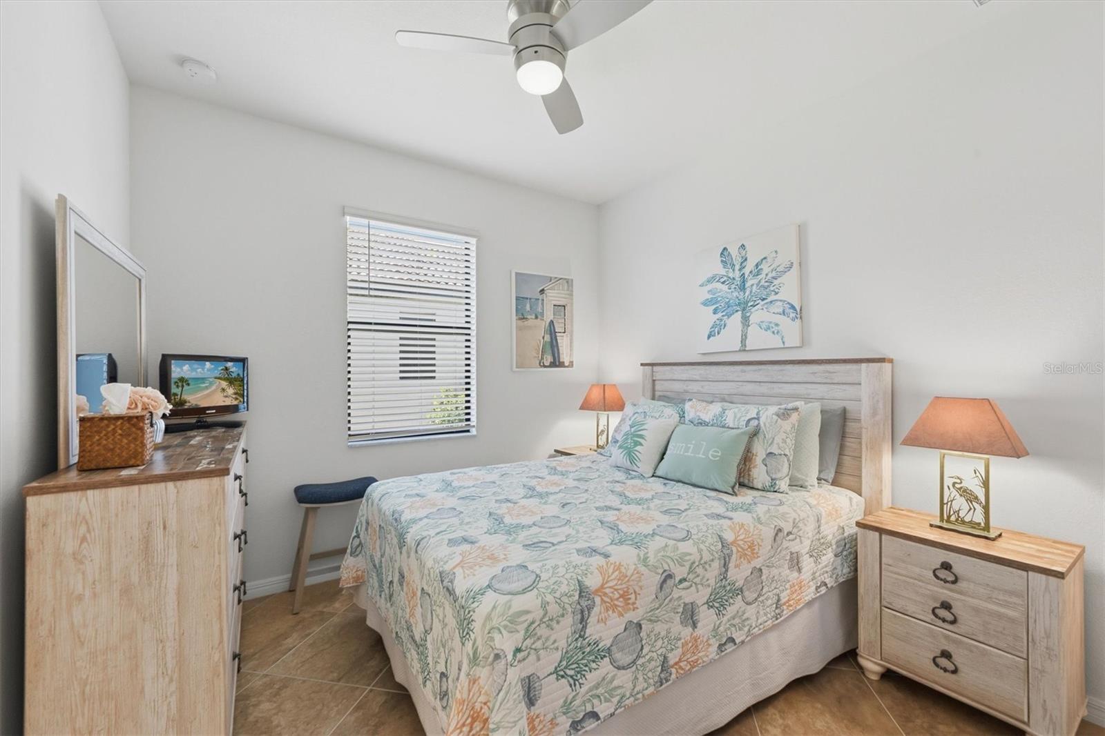 Image 33 of 71 For 10475 Medjool Drive