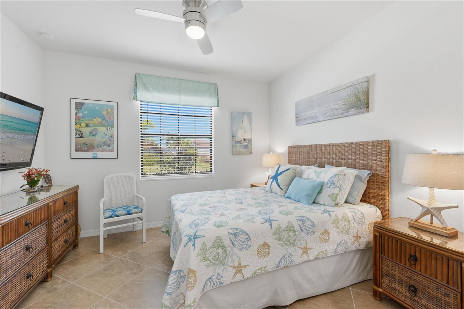 Image 41 of 71 For 10475 Medjool Drive