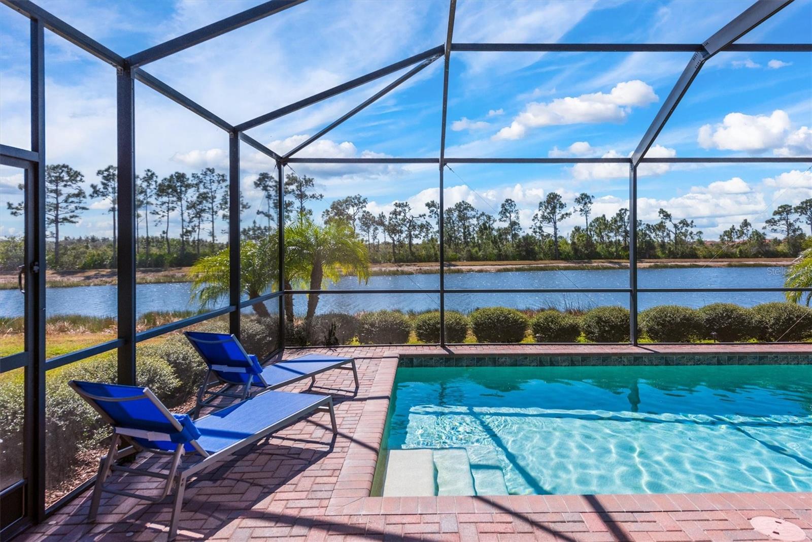 Image 44 of 71 For 10475 Medjool Drive