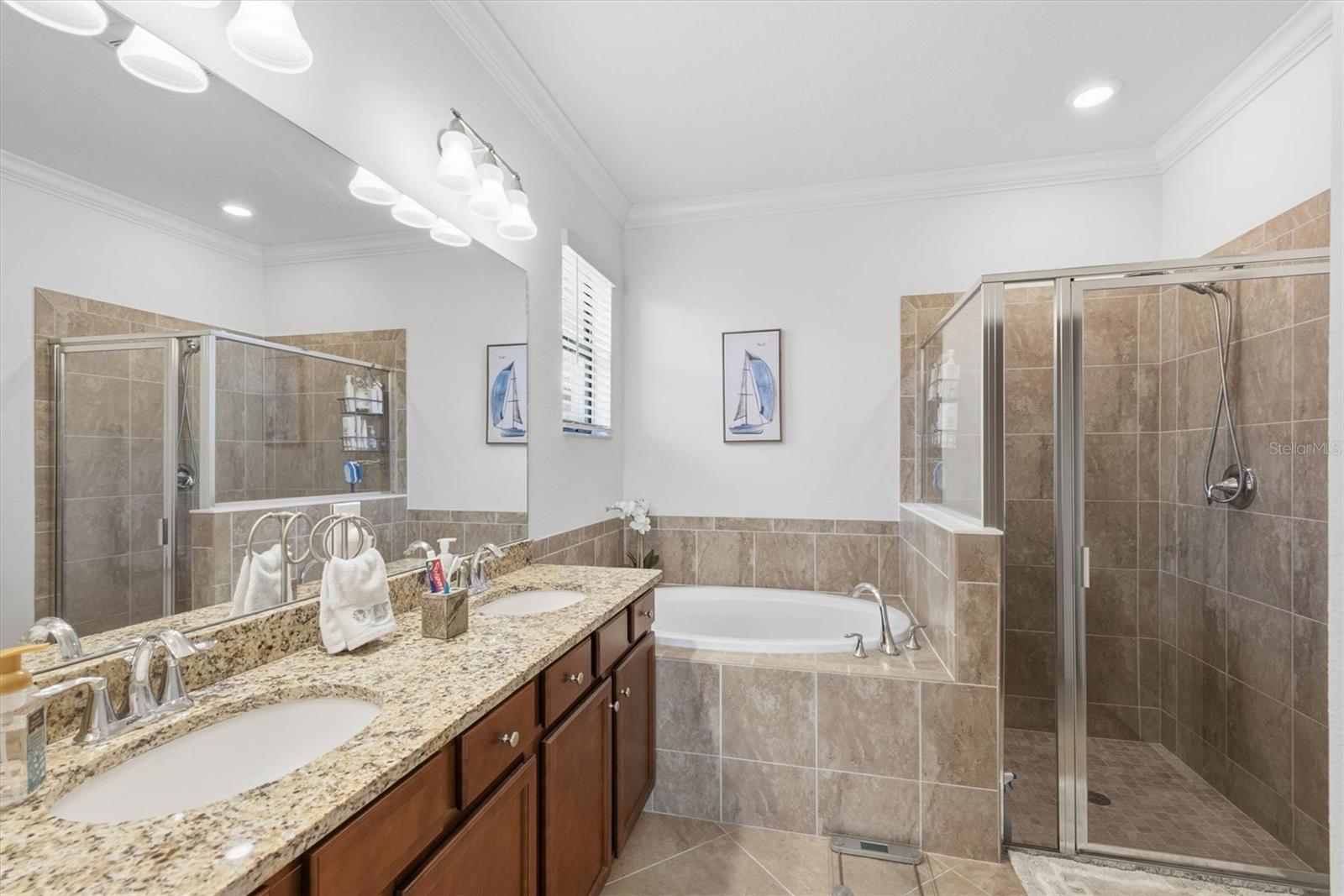 Image 9 of 71 For 10475 Medjool Drive