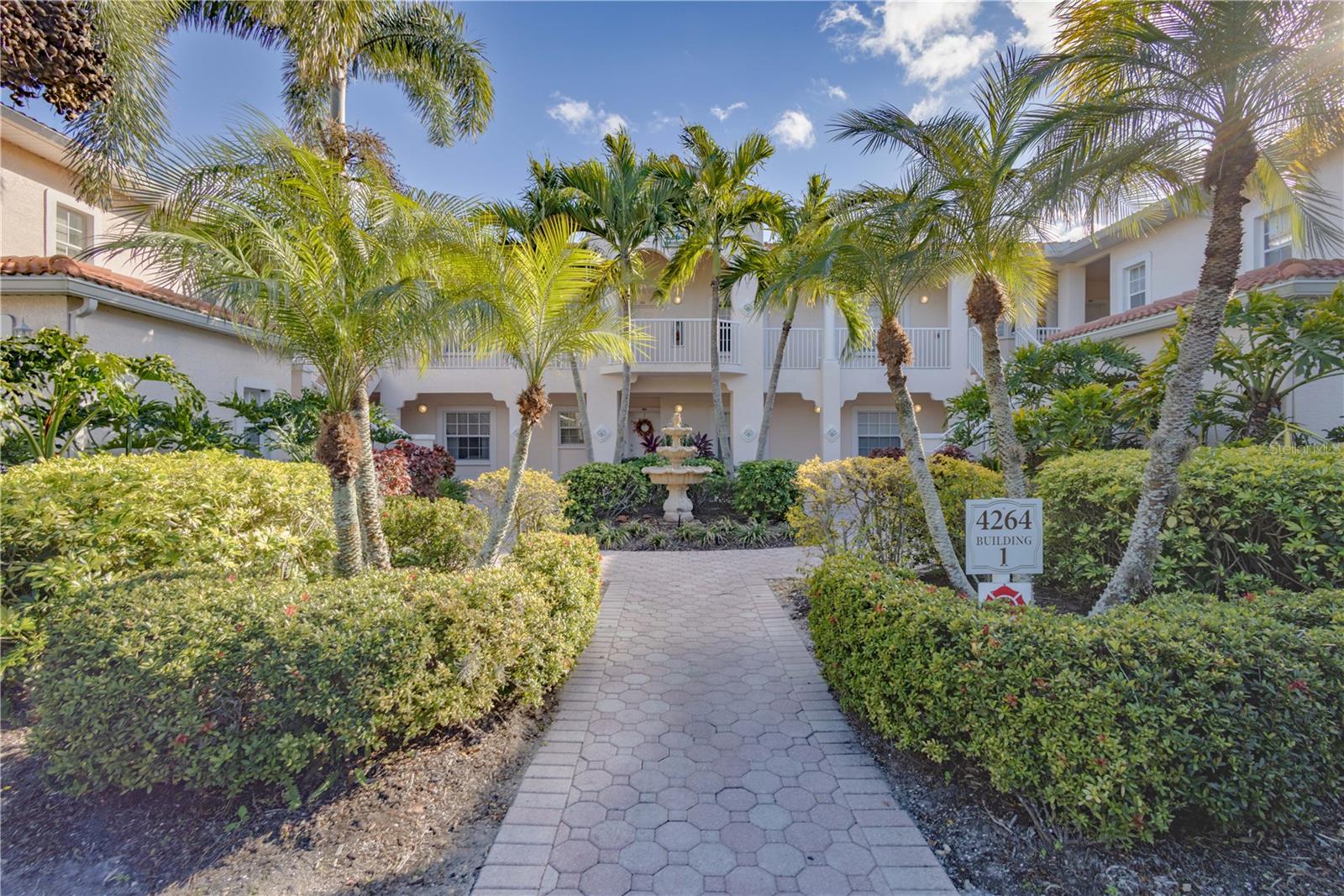 Image 26 of 33 For 4264 Central Sarasota Parkway 117