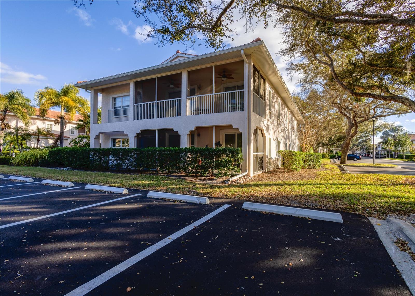 Image 27 of 33 For 4264 Central Sarasota Parkway 117