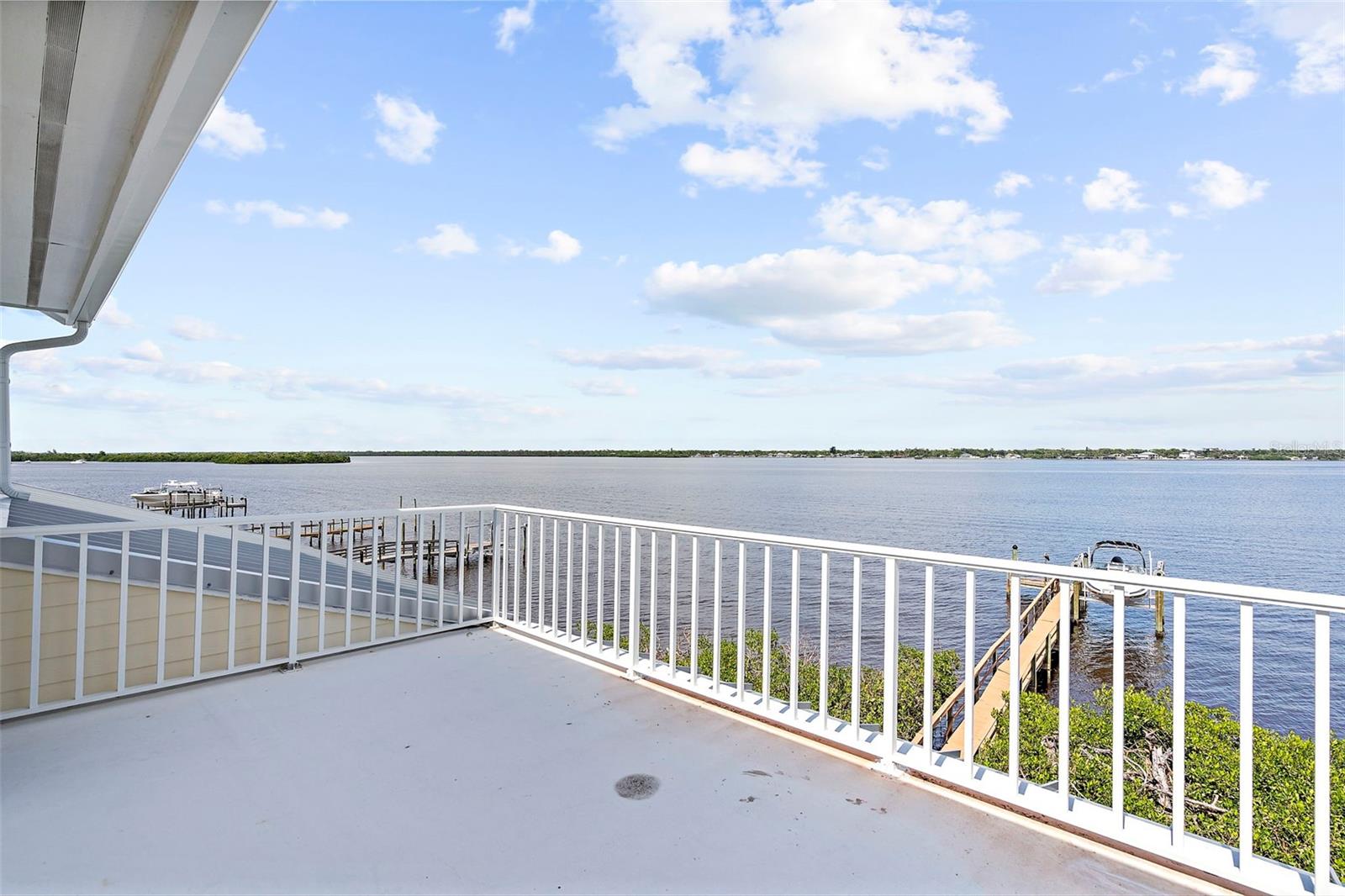 Image 32 of 45 For 6415 Manasota Key Roads