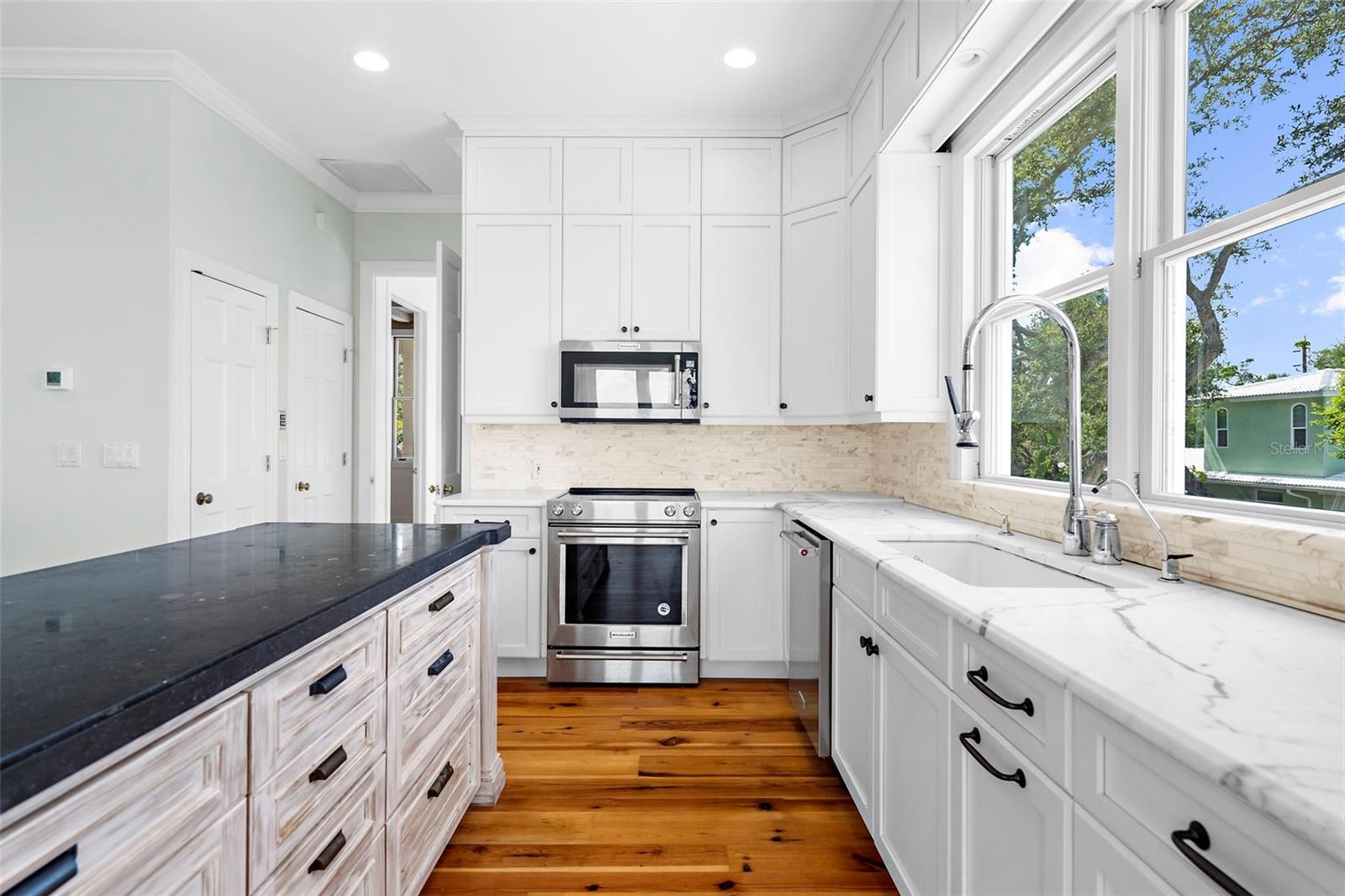 Image 8 of 45 For 6415 Manasota Key Roads