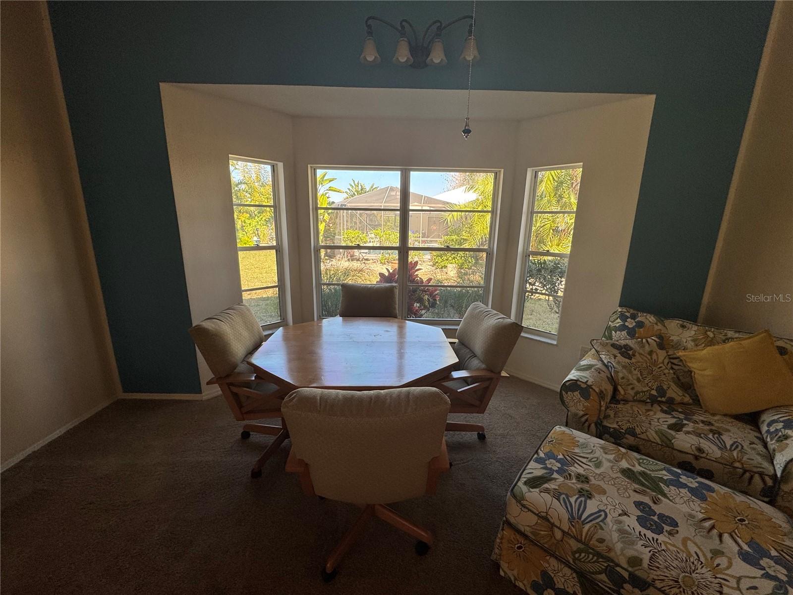 Image 15 of 38 For 549 Warwick Lane