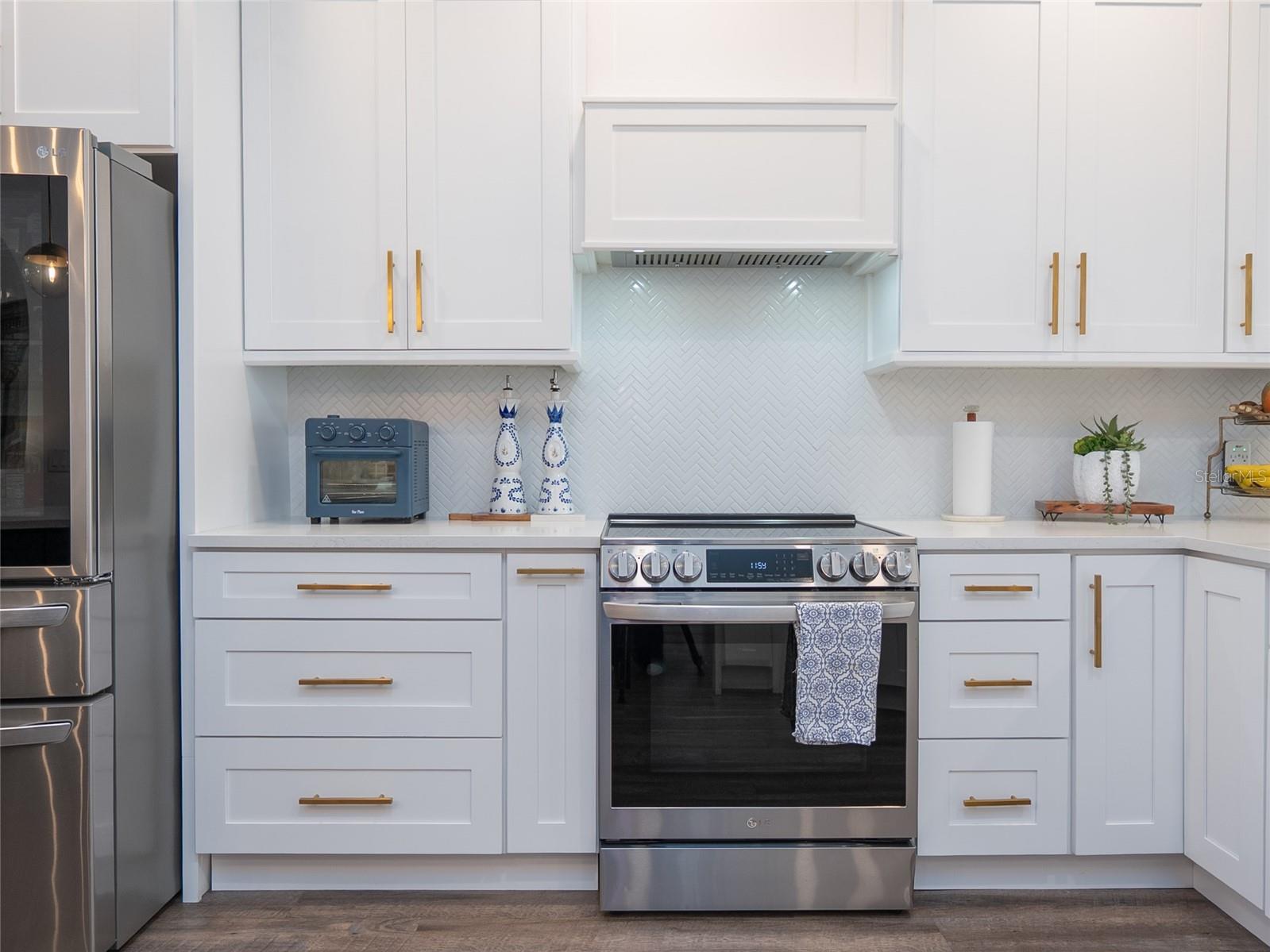 Image 10 of 72 For 9010 Kingsbury Place