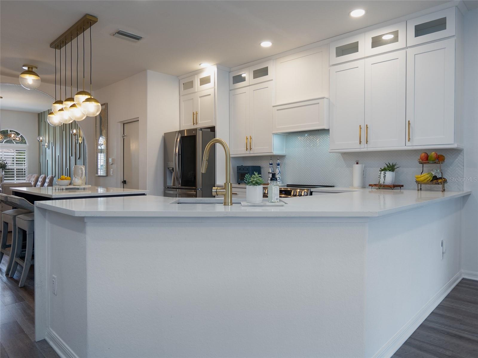 Image 24 of 72 For 9010 Kingsbury Place