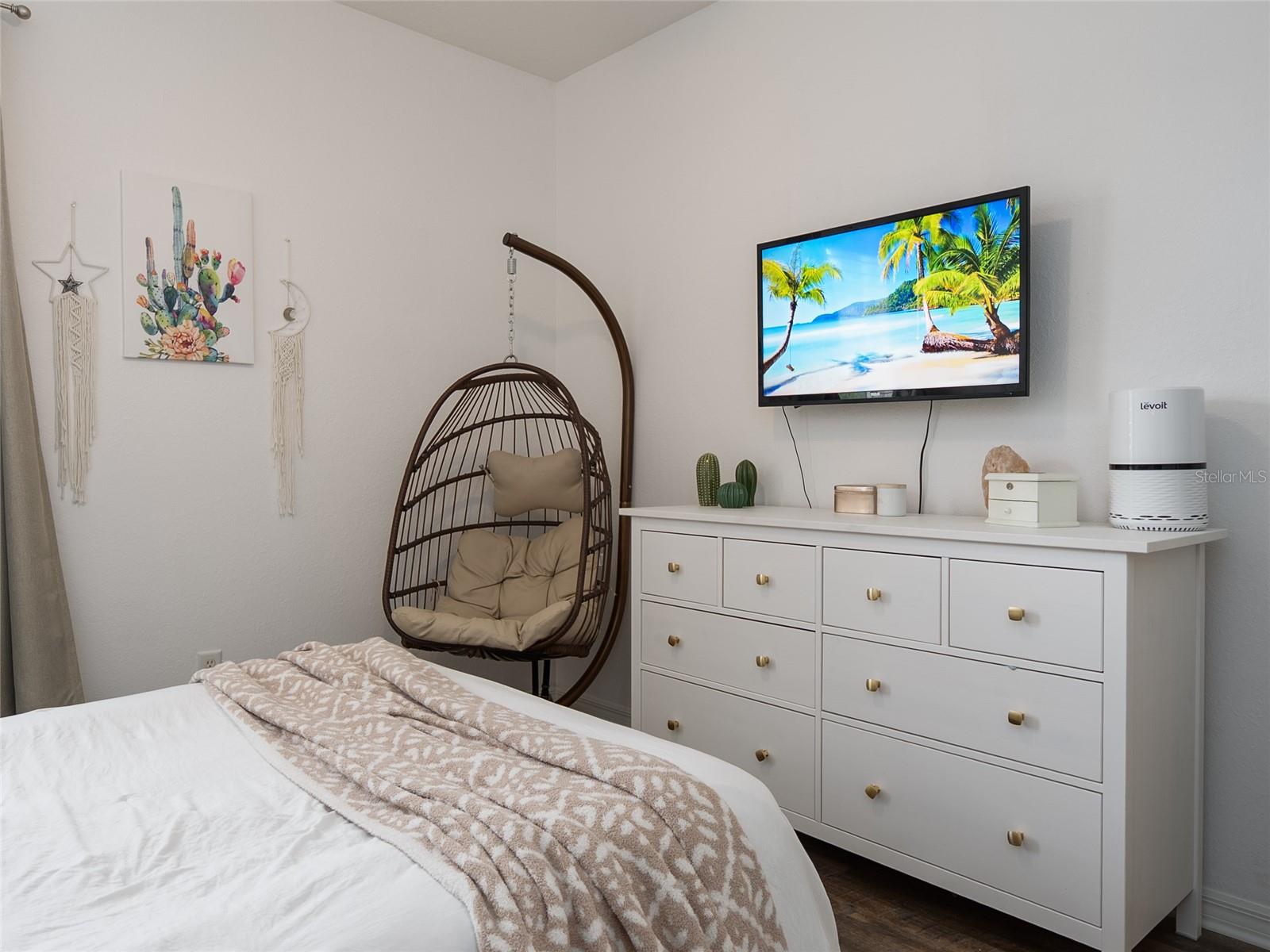 Image 35 of 72 For 9010 Kingsbury Place