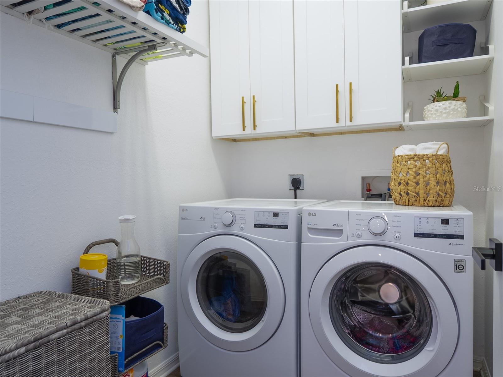 Image 36 of 72 For 9010 Kingsbury Place